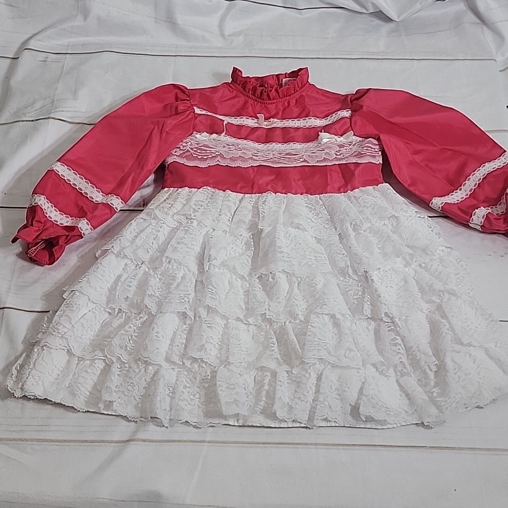 VINTAGE Girls Jill Lynn White Lace and Pink Puff Sleeved Beautiful Dress